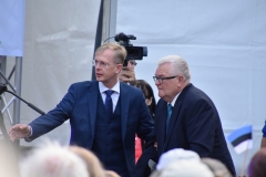 Kontserdi 20. minutil saabus publiku sekka ka Edgar Savisaar