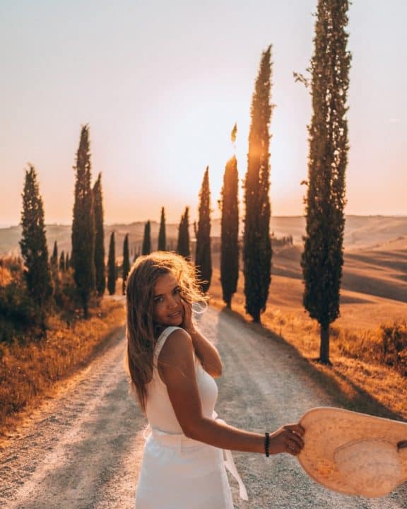 LAULJA HELEN ADAMSON AVALDAS PÄRAST KOLMEAASTAST PAUSI UUE SENSUAALSE LOO! 