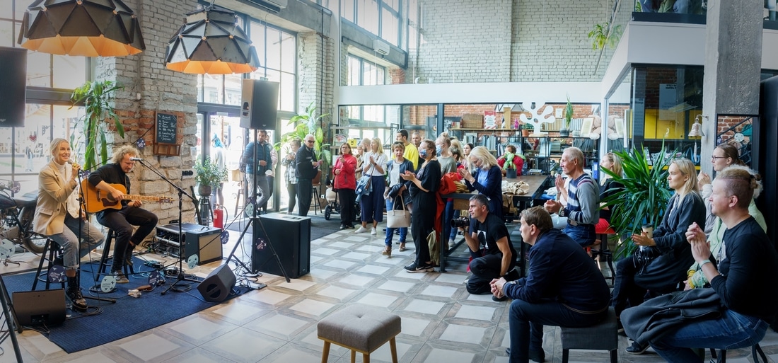 JAZZKAAR  ALGAB TASUTA KONTSERTIDE PÄEVA NING UUDISTEOSEGA “OOD METSALE”