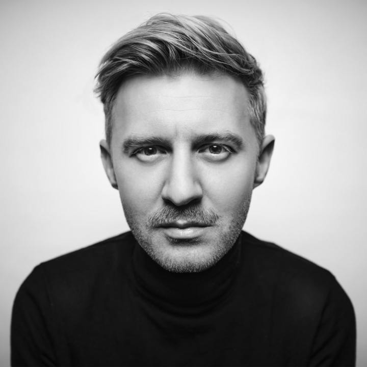 EELSALVESTA | EWERT SUNDJA NAASEB SOOLOMATERJALIGA NING AVALDAB REEDEL KAKS UUT LUGU