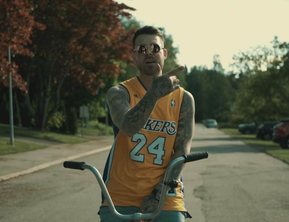 JYRISE AVALDAS UUE MUUSIKAVIDEO JA LOO “WKND”