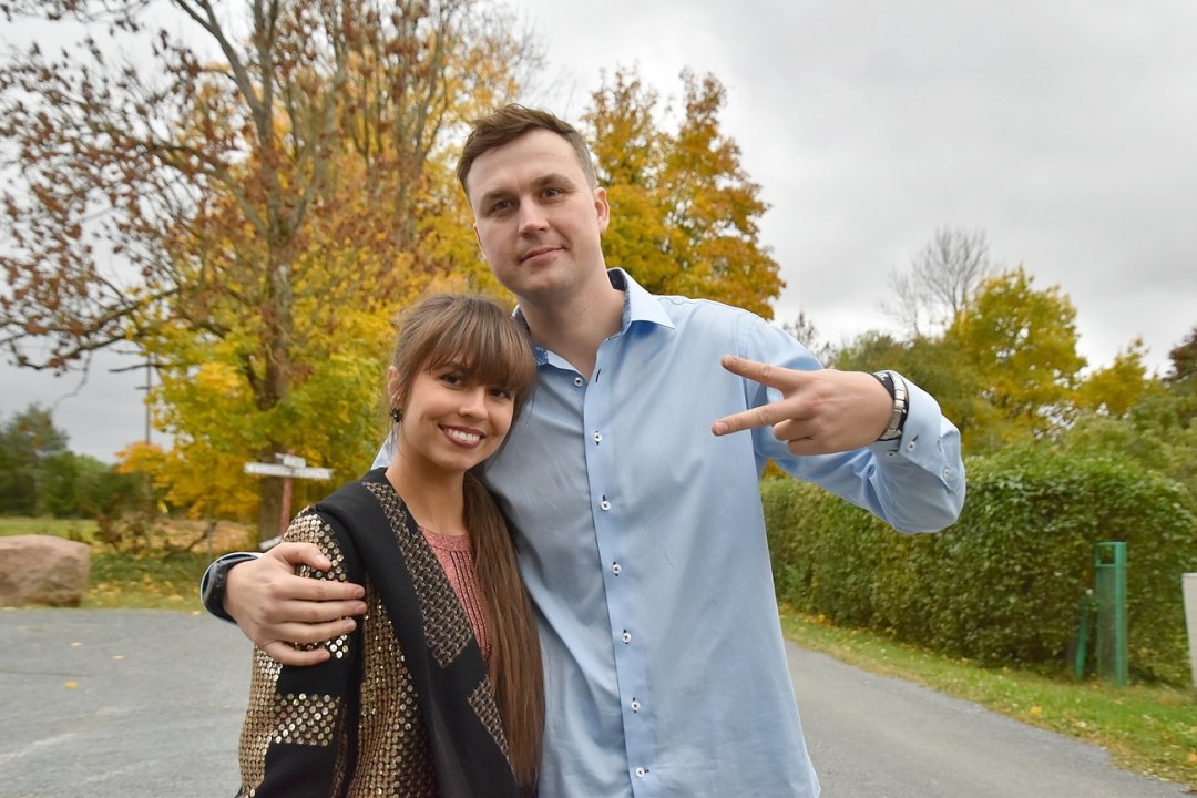 JAANUS SAKS JA JOHANNA RANDMANN AVALDAVAD 21. OKTOOBRIL ÜHISE ALBUMI NING ESITLEVAD SEDA SAMAL ÕHTUL TALLINNAS URBAN BARIS