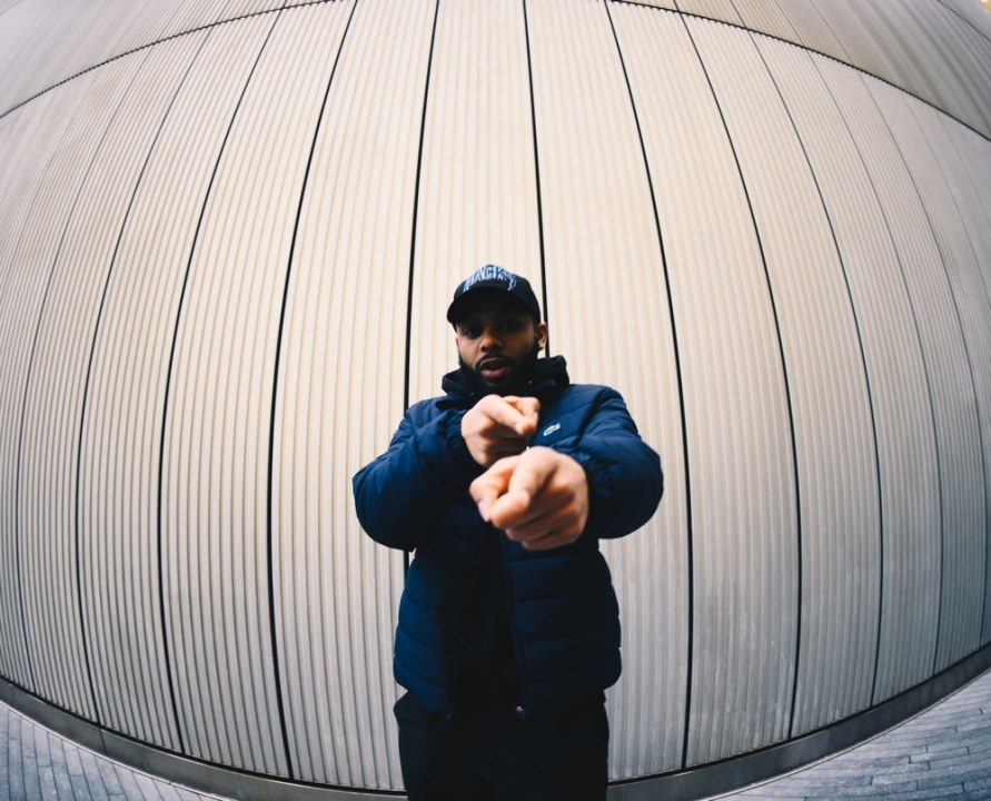 DUBSHACKI 16. SÜNNIPÄEVAL ESINEB UK GRIME ARTIST SNOWY