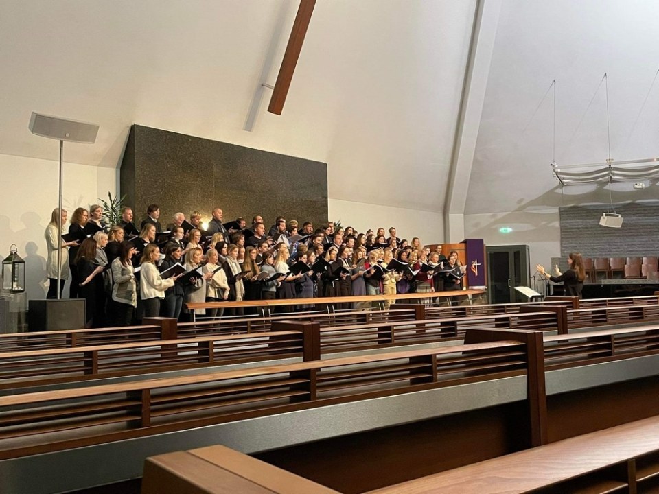 KAMMERKOORIDE ESITUSES KÕLAB ADVENDIAJAL DVOŘÁKI AINUS MISSA
