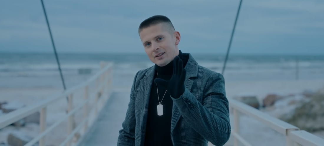 KENNETH RÜÜTLI RÕÕMUSTAB FÄNNE UUE SINGLIGA “EDU VÕTI”