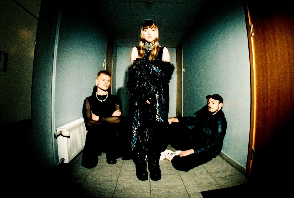EESTI MUUSIKAAUHINDADE GALAL PARIMA INDIE / ALTERNATIIVALBUMI AUHINNA VÕITNUD NIGHT TAPES ANDIS VÄLJA UUE SINGLI “LONER”