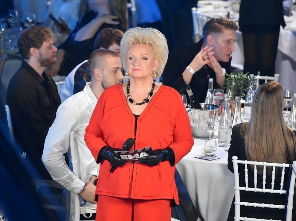 ANNE VESKI AVALDAS LAULU “KIIRE ON AEG”
