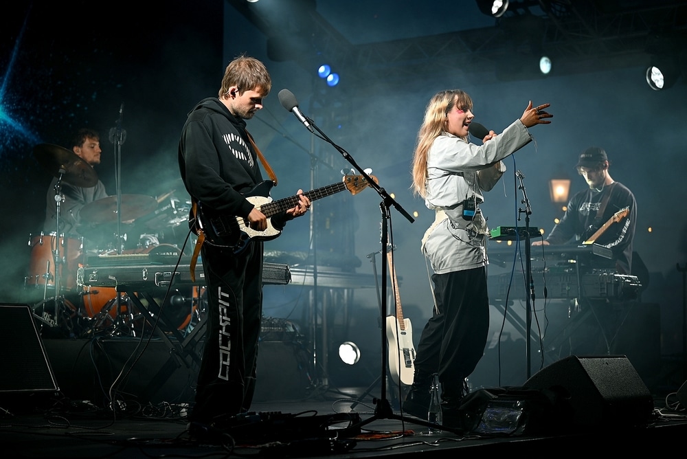 📸 FOTOD | TALLINNAS TOIMUNUD KULTUURIÖÖL ESINESID MARIA KALLASTU, NIGHT TAPES JA CARTOON