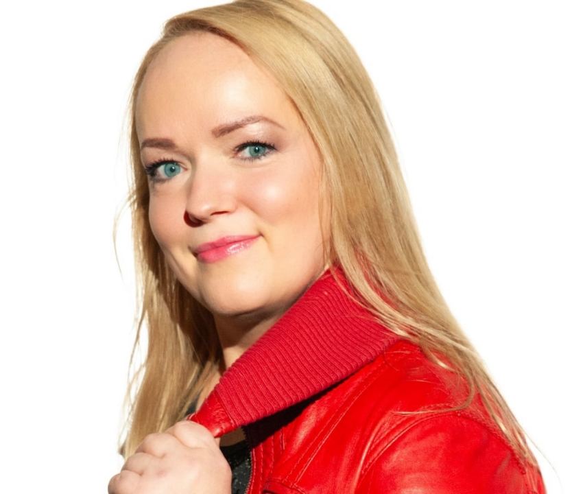 KUULA | UUS VERSIOON TARJA LOOST “ROHEKASSINISED SILMAD”