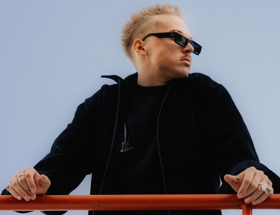 ELMARI TOP 10 | NUBLU PÜSIB TROONIL, ALIKA RÜHKIS ESIKOLMIKUSSE JA 90NDATE LEGEND NAASIS TABELISSE