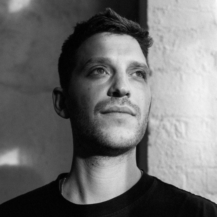 SUURBRITANNIA DRUM & BASS-I TÄHT HUGH HARDIE ESINEB SEL REEDEL KLUBIS FONOTEEK