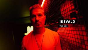 Singli "Yo-Yo" kujundus