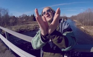 Kuvatõmmis videost "OK (ossid & karvased)"