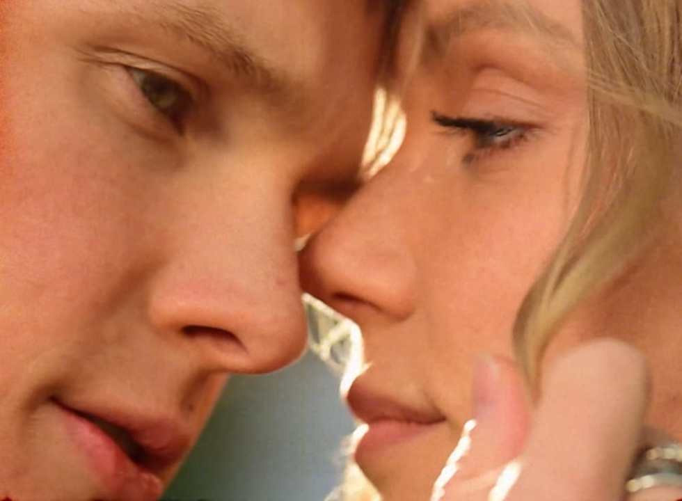 KUUMAD KUULUJUTUD SAID JÄRJE? JAAGUP TUISK JA WANDA-HELENE OLLEP AVALDASID ÜHISE ROMANTILISE MUUSIKAVIDEO