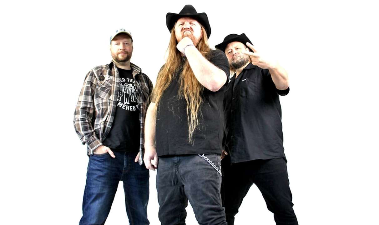 VANAS PILDIRAAMIS ON NÜÜD UUED PILDID: TARVO VALM BAND AVALDAS VÄRSKE SINGLI “UUED PILDID”